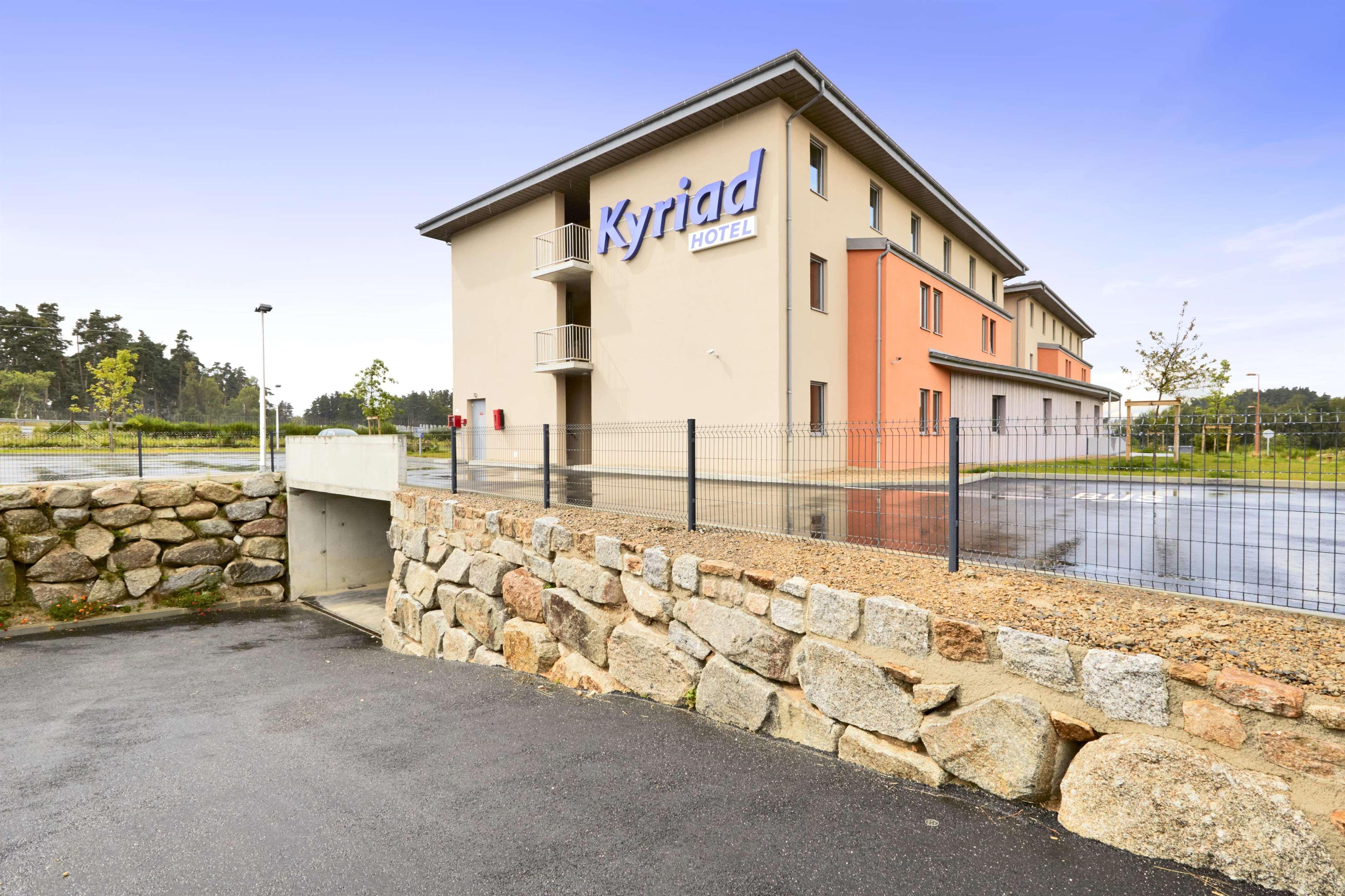 Kyriad Saint Chely D'Apcher - Aire De La Lozere Albaret-Sainte-Marie Εξωτερικό φωτογραφία